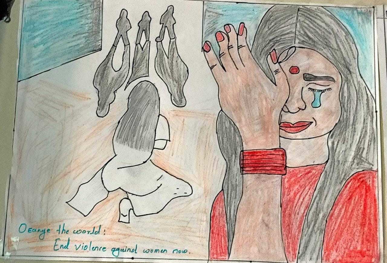 Drawing competition was conducted based on the theme, Violence against Women and girls. 222 children participated in the competition. 76 children participated online and 146 children participated offline. Some of the very good drawings have been displayed in Gyansaathi classroom
Orange Days in Indien: Partner Kurunya Trust Drawing competition was conducted based on the theme, Violence against Women and girls. 222 children participated in the competition. 76 children participated online and 146 children participated offline. Some of the very good drawings have been displayed in Gyansaathi classroom
Orange Days in Indien: Partner Kurunya Trust