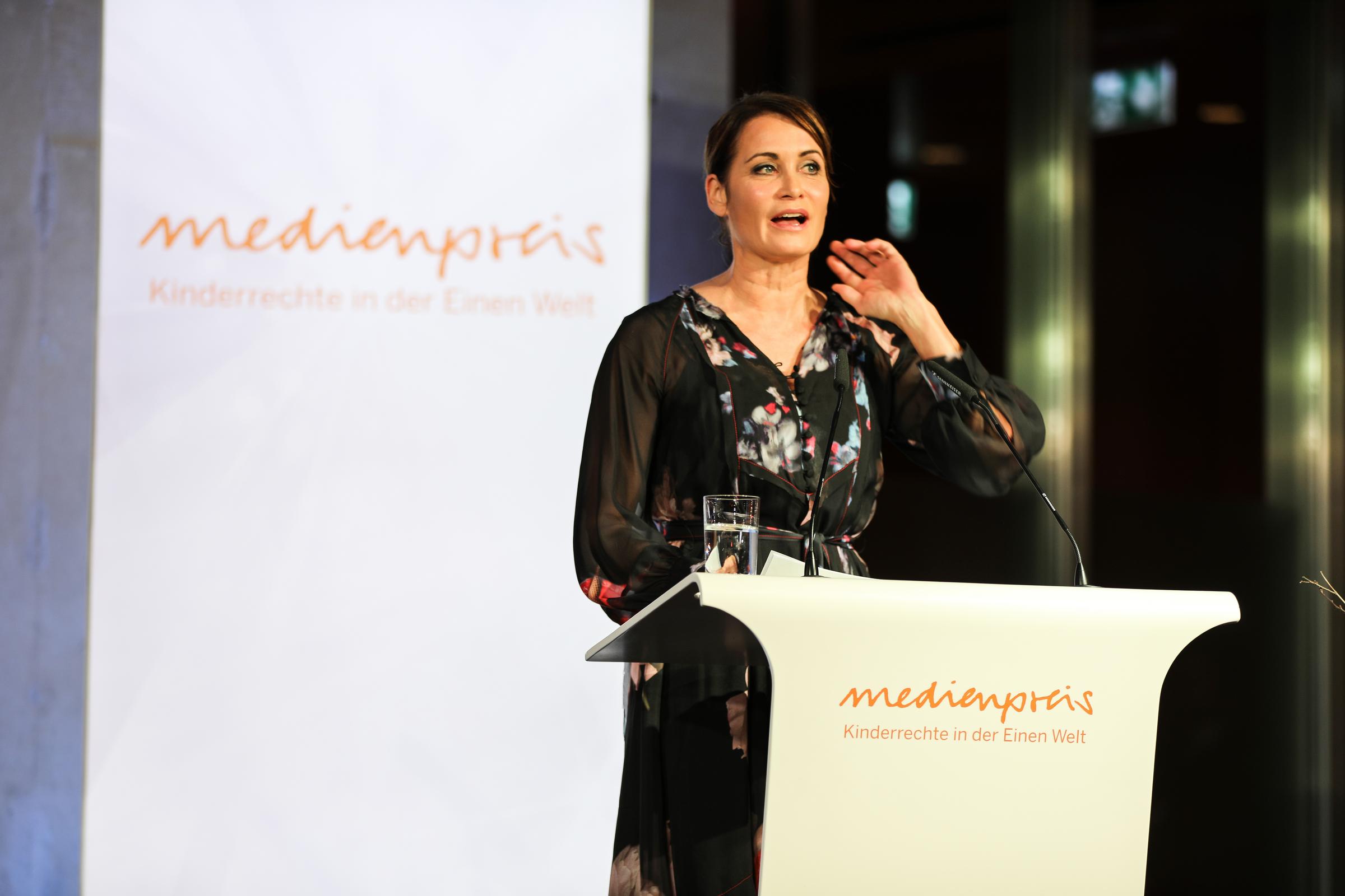 Anja Kling / Medienpreis 2019 (Quelle: Kindernothilfe) Anja Kling / Medienpreis 2019 (Quelle: Kindernothilfe)