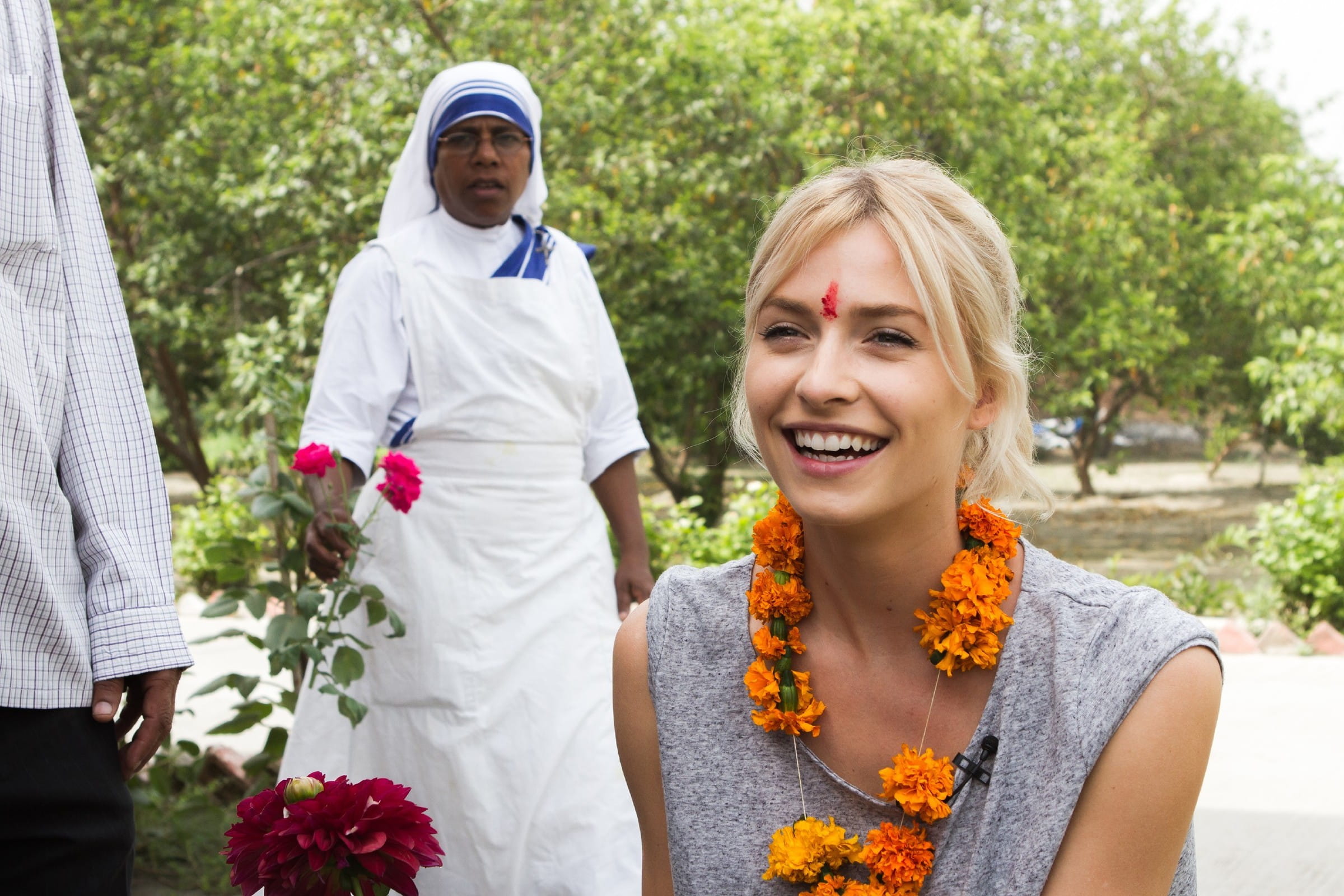 Lena Gercke in Indien (Quelle: RTL / Daniel van Moll)