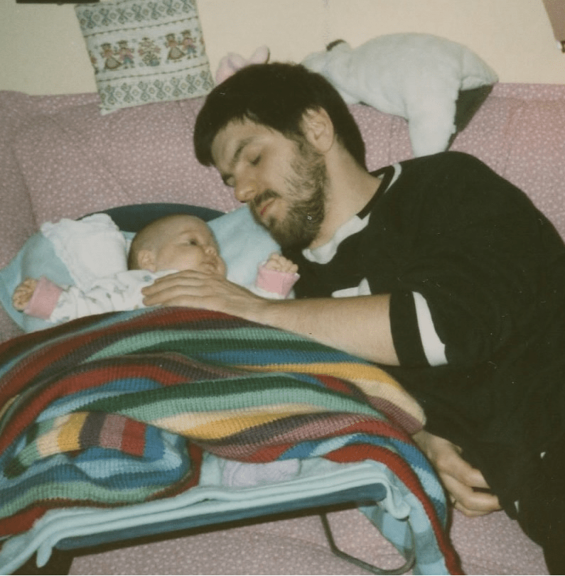 Pate Volker Linhard mit seiner kleinen Tochter (Quelle: privat) Pate Volker Linhard mit seiner kleinen Tochter (Quelle: privat)