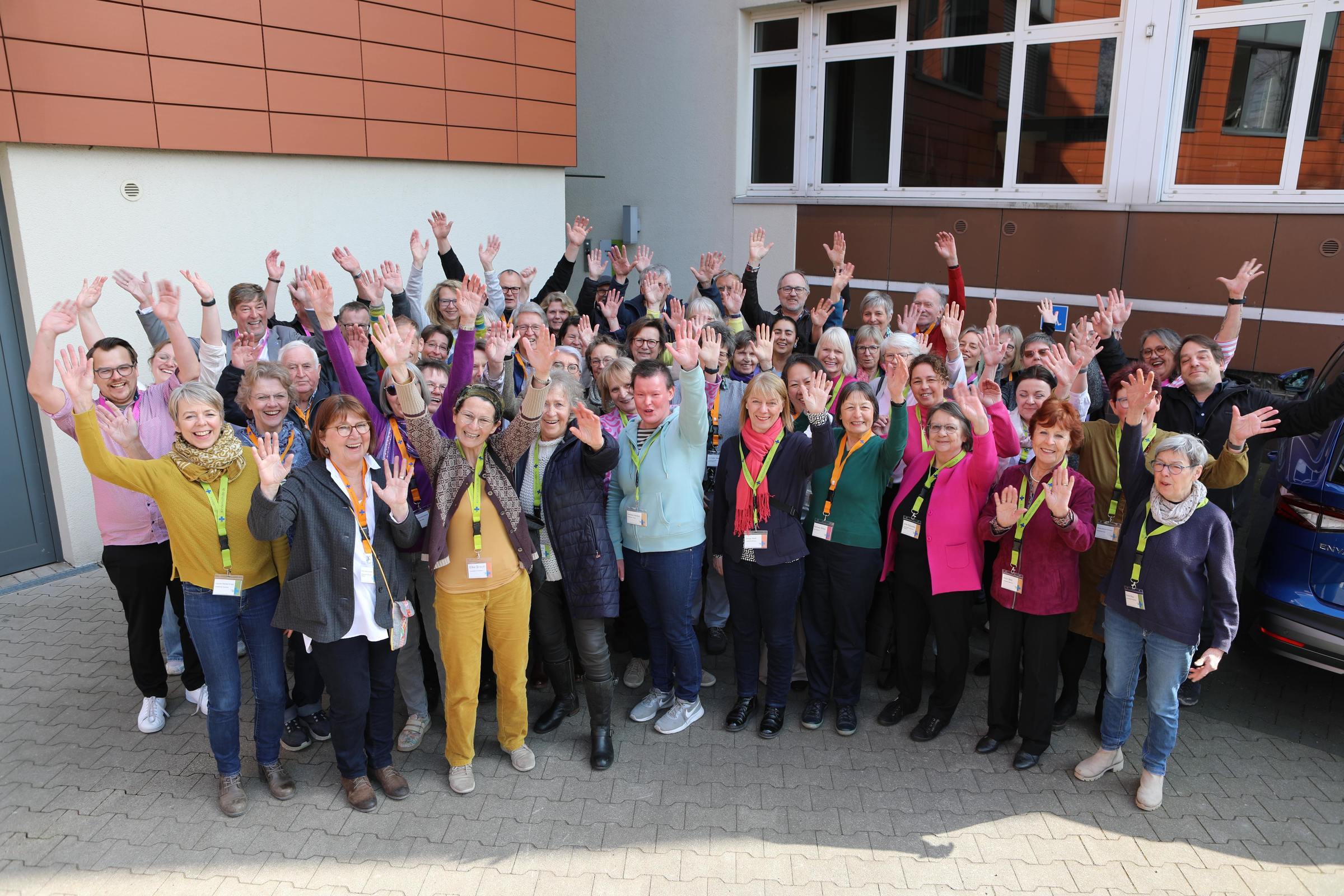 Gruppenbild der ehrenamtlichen Mitarbeitenden beim Ehrenamtstreffen 2025 in Duisburg Gruppenbild der ehrenamtlichen Mitarbeitenden beim Ehrenamtstreffen 2025 in Duisburg