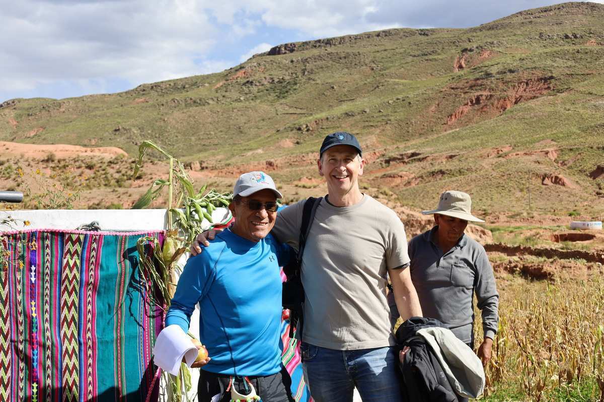 Der Ehrenamtliche Stefan Beyer hat ein Projekt in Ayoma (Bolivien) des Partners PASOCAP besucht Der Ehrenamtliche Stefan Beyer hat ein Projekt in Ayoma (Bolivien) des Partners PASOCAP besucht