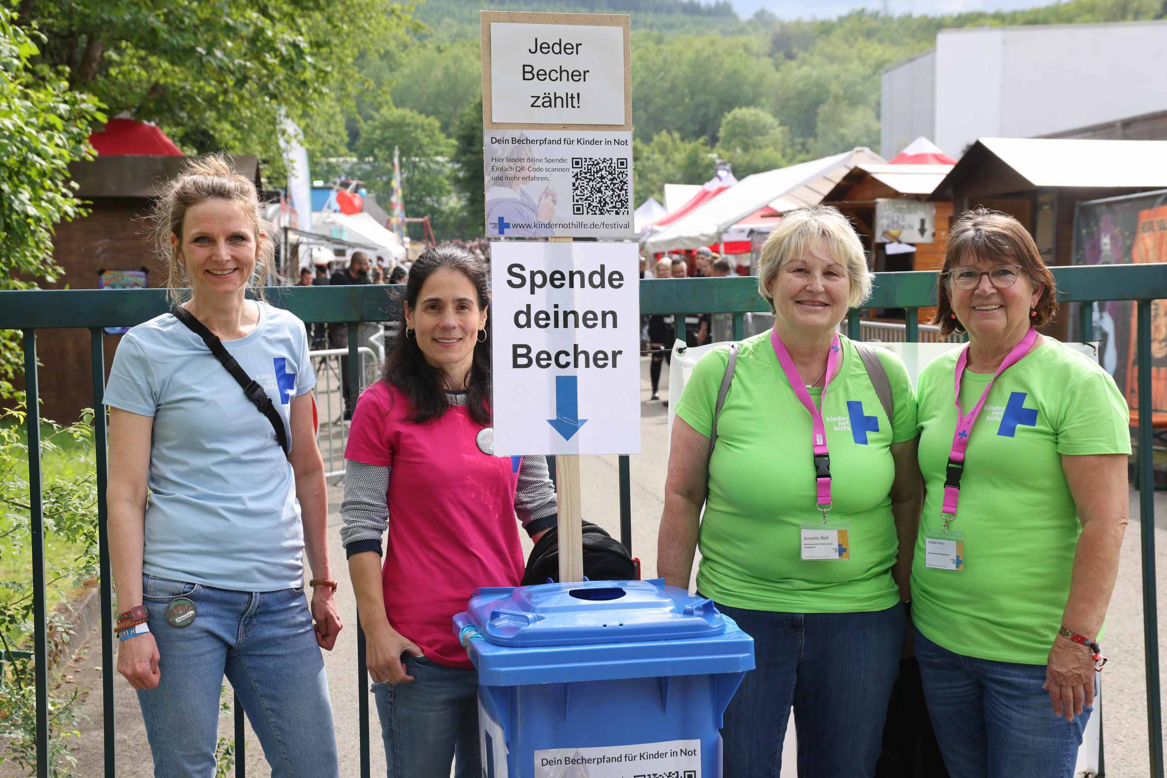 Pfandbecher-Aktion Freak Valley Festival 2024 mit dem Arbeitskreis Siegerland vom 30.05. bis 01.06.2024 in Netphen-Deuz (Quelle: Ludwig Grunewald) Pfandbecher-Aktion Freak Valley Festival 2024 mit dem Arbeitskreis Siegerland vom 30.05. bis 01.06.2024 in Netphen-Deuz (Quelle: Ludwig Grunewald)