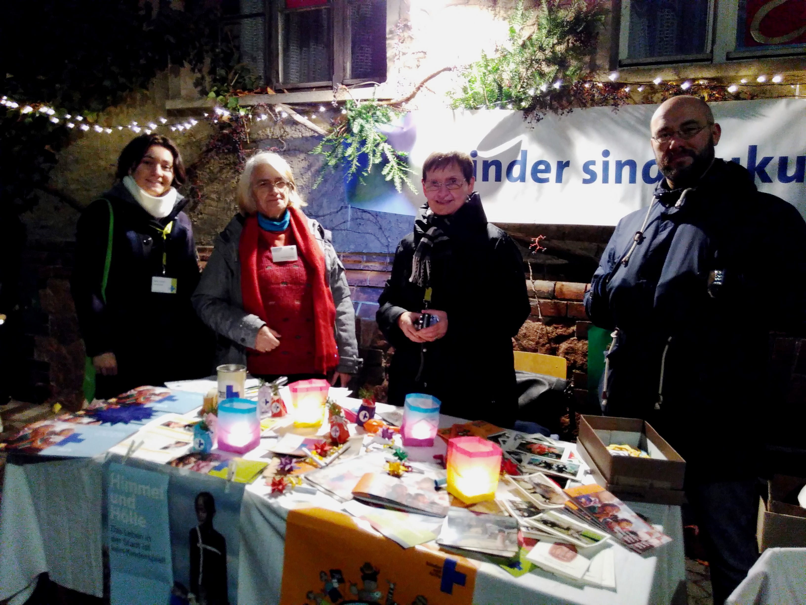 Info-Stand beim Adventsmarkt "in den Höfen" des AK Halle 2018